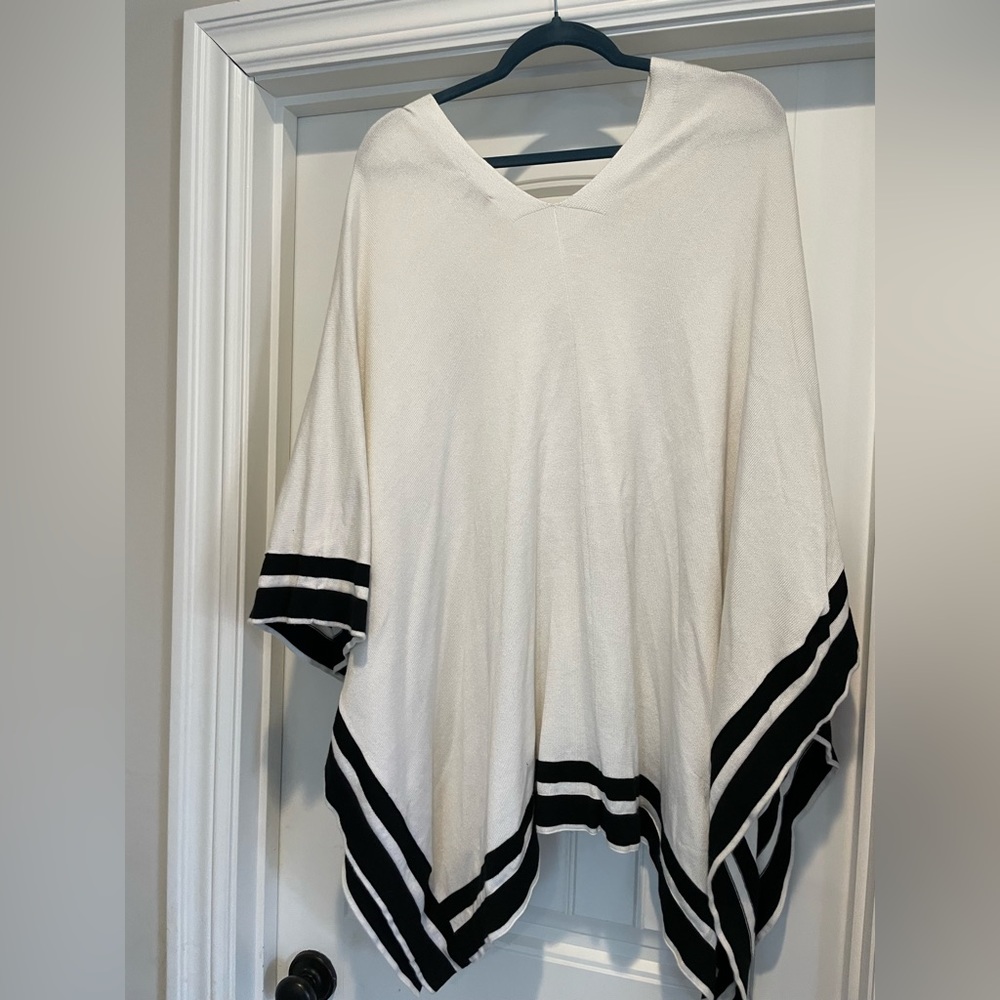 Vince Camuto wrap size medium